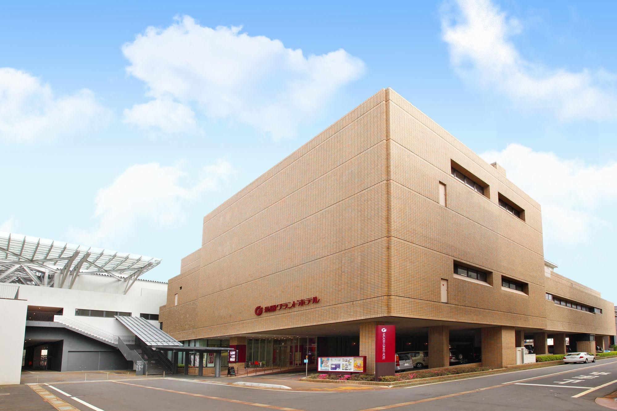 Nagaoka Grand Hotel Екстер'єр фото